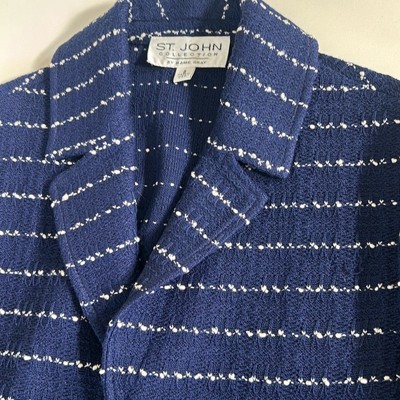 Beautiful ST. JOHN Knit Sweater Blazer Jacket Peal buttons Tweed Blue 8 Like New - Picture 11 of 11
